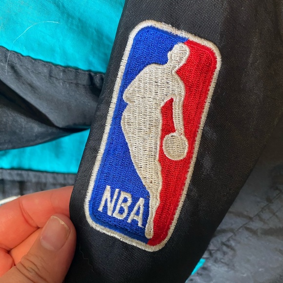 Vintage Vancouver Grizzlies Pullover Jacket - Picture 9 of 16